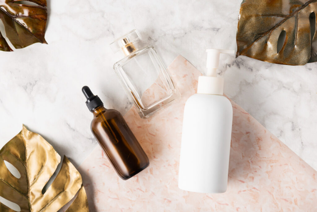 puste pojemniki na kosmetyki
